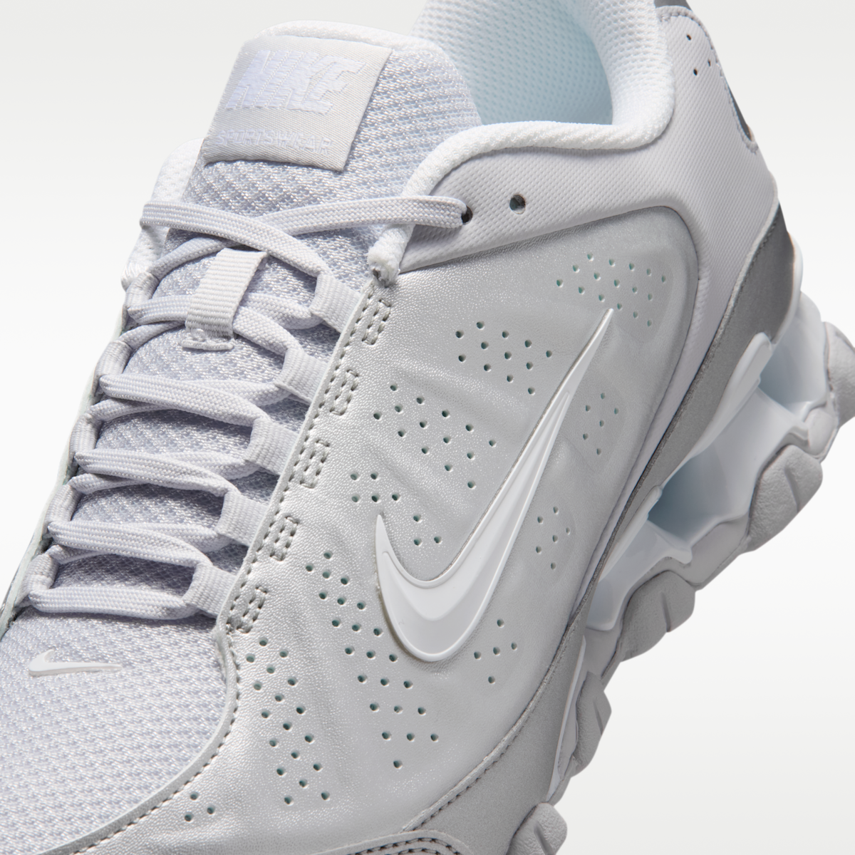 Nike Reax 8 SL Women's Shoes - Metallic Silver/Geyser Grey/White