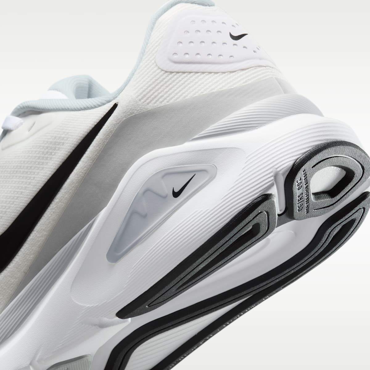 Nike Structure 26 Women's Road Running Shoes - White/Pure Platinum/Black
