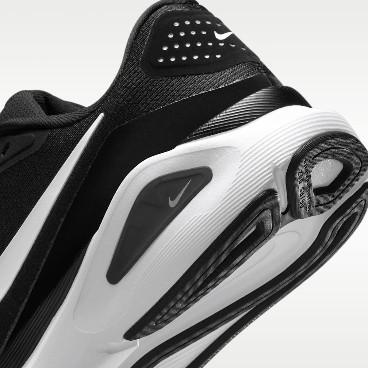 Nike Structure 26 Women's Road Running Shoes - Black/Cool Grey/Metallic Silver/White