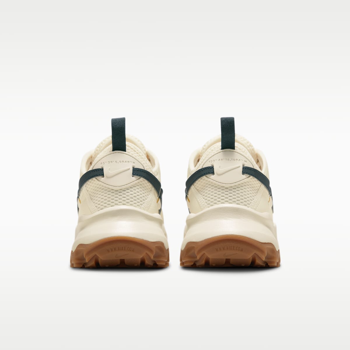 Nike TC 7900 Women's Shoes - Pale Ivory/Gum Light Brown/Armory Navy