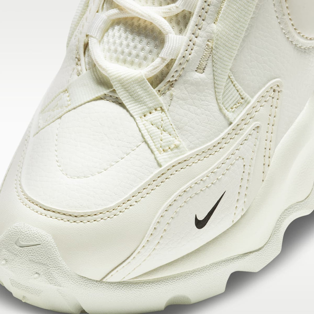 Nike TC 7900 Women's Shoes - Sail/Black/Sail