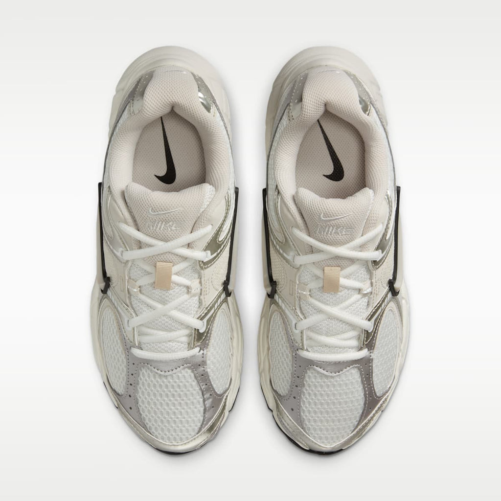 Nike V5 RNR Women's Shoes with Reflective Accents - Summit White/Sail/Black/Light Orewood Brown