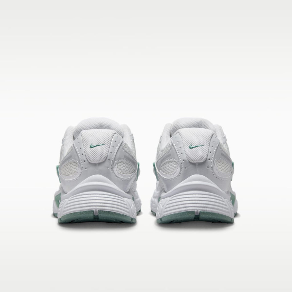Nike V5 RNR Women's Shoes with Reflective Accents - Summit White/Vast Grey/Cannon/White
