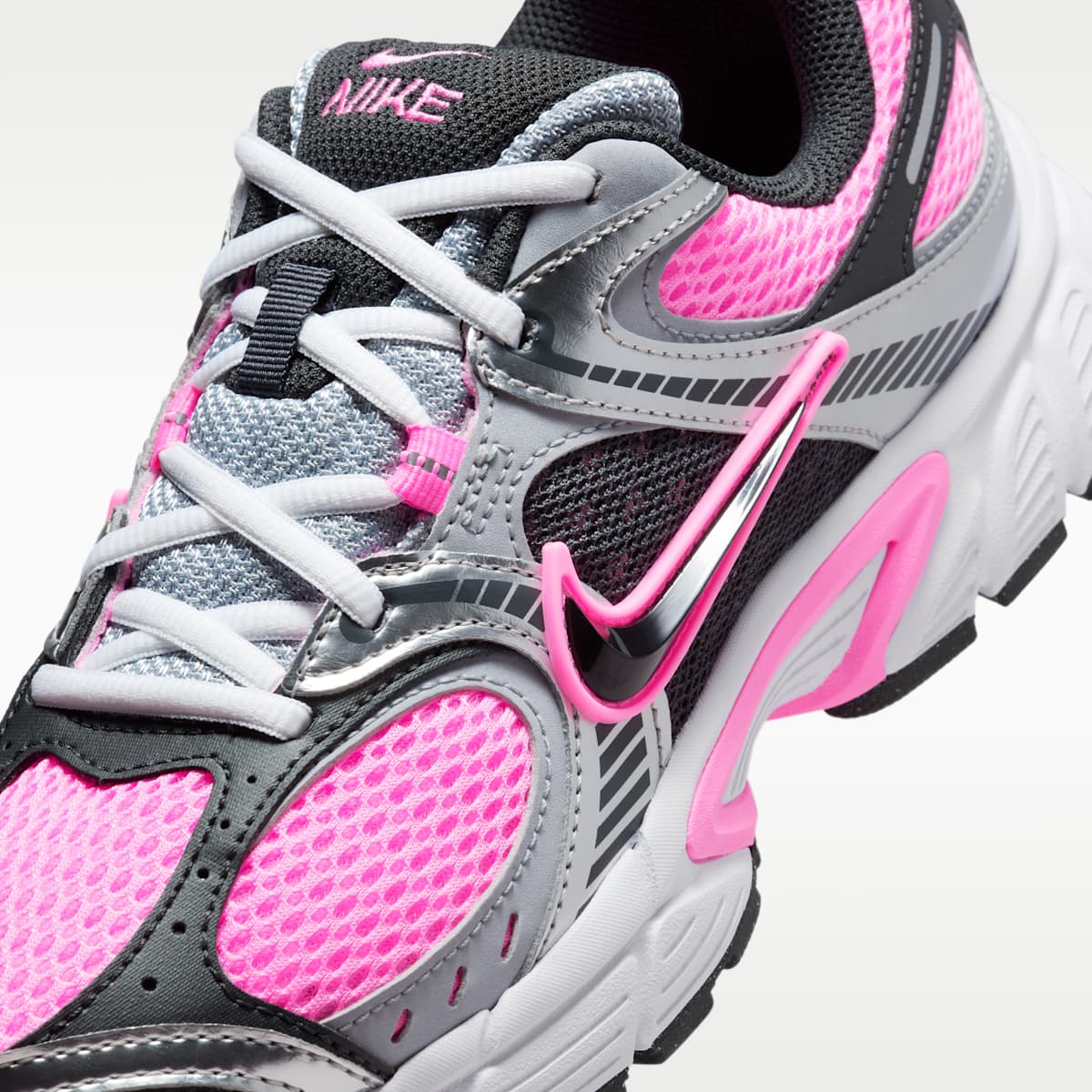 Nike V5 RNR Women's Shoes with Reflective Accents - Pink Spell/Anthracite/Wolf Grey/Black