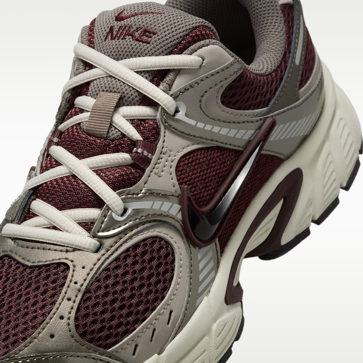 Nike V5 RNR Women's Shoes with Reflective Accents - Burgundy Crush/College Grey/Light Orewood Brown/Black