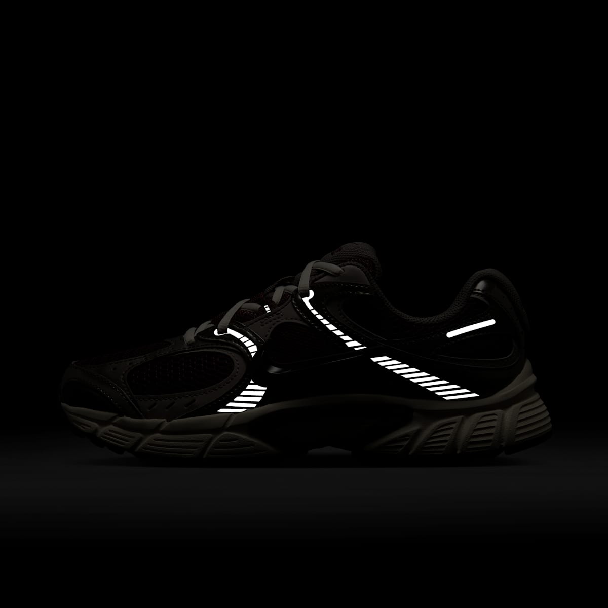 Nike V5 RNR Women's Shoes with Reflective Accents - Burgundy Crush/College Grey/Light Orewood Brown/Black