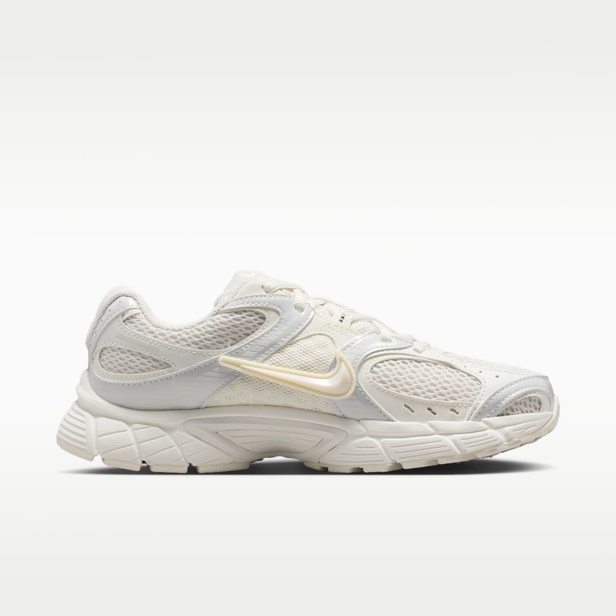 Nike V5 RNR Women's Shoes - Phantom/Sail/Metallic Summit White/Phantom