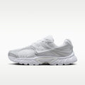 Nike V5 RNR Women's Shoes with Reflective Accents - White/Black/Metallic Silver/White