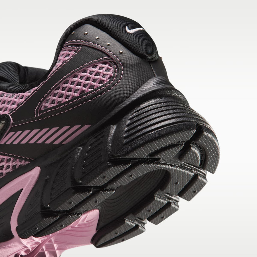 Nike V5 RNR Women's Shoes - Black/Metallic Silver/Medium Soft Pink