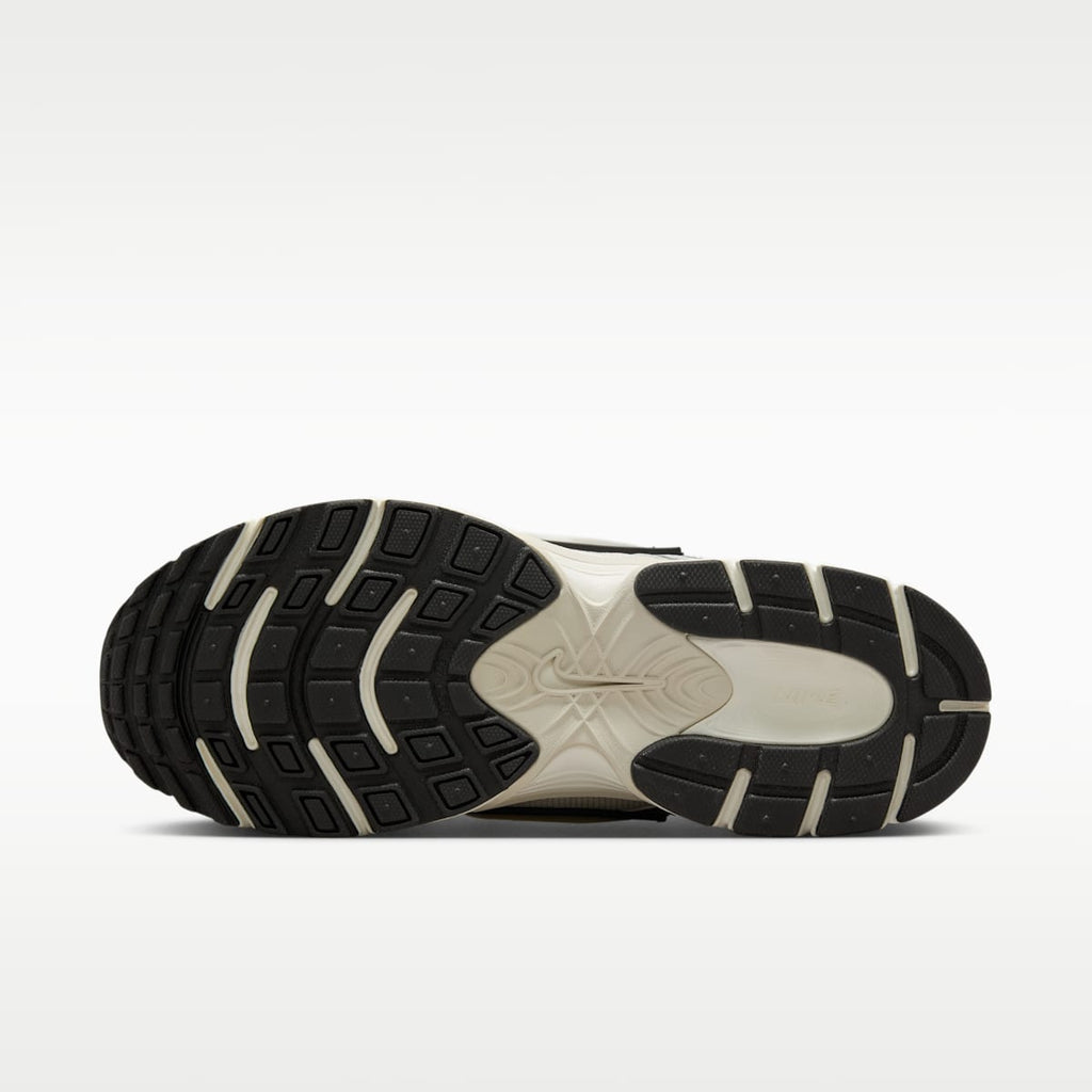 Nike V5 RNR Women's Shoes with Reflective Accents - Summit White/Sail/Black/Light Orewood Brown