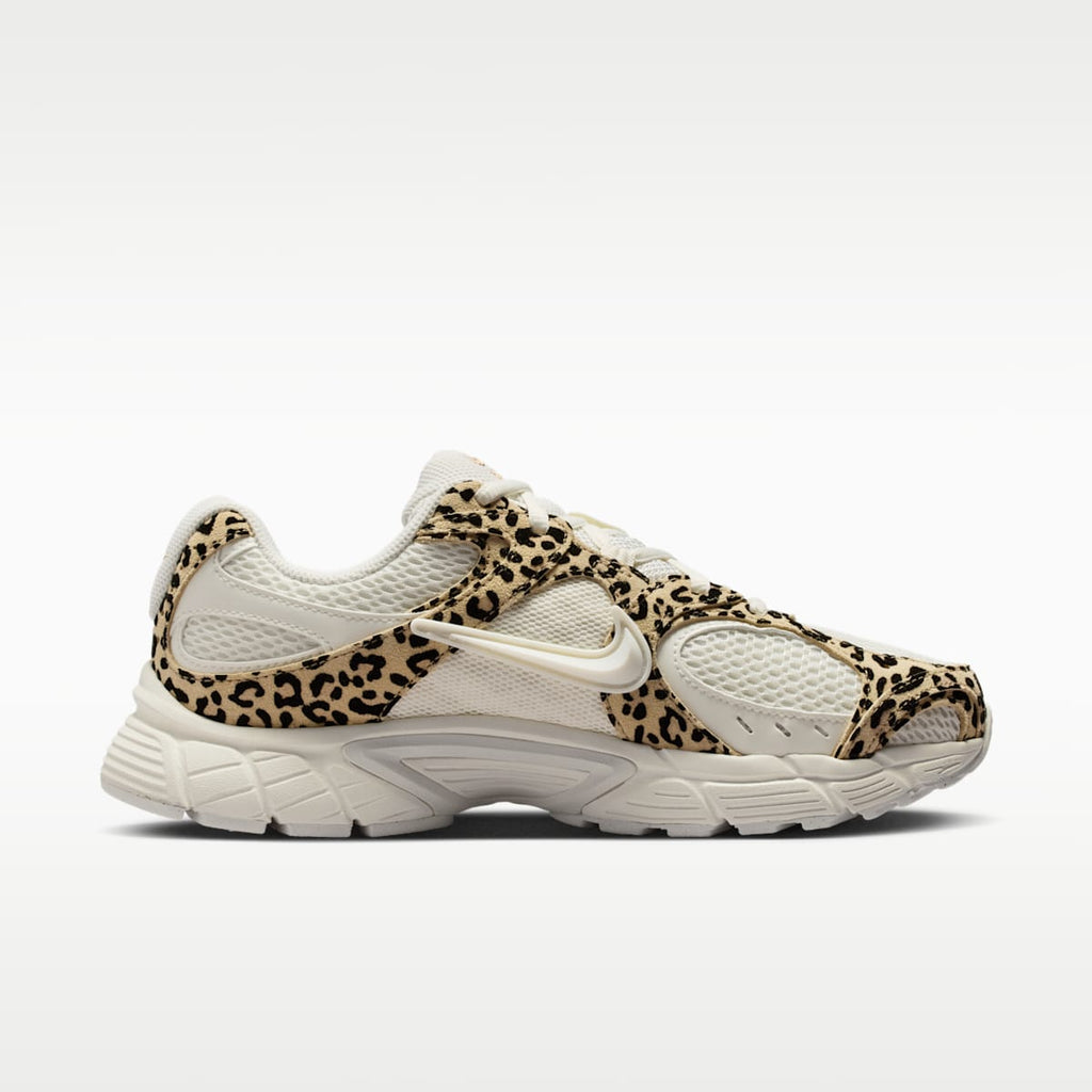 Nike V5 RNR Suede Women's Shoes - Sail/Hemp/Sail