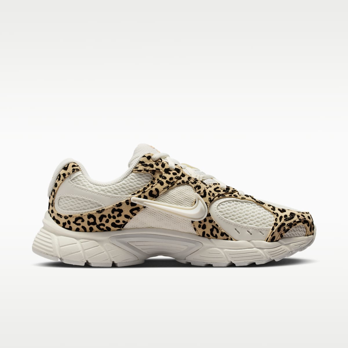 Nike V5 RNR Suede Women's Shoes - Sail/Hemp/Sail