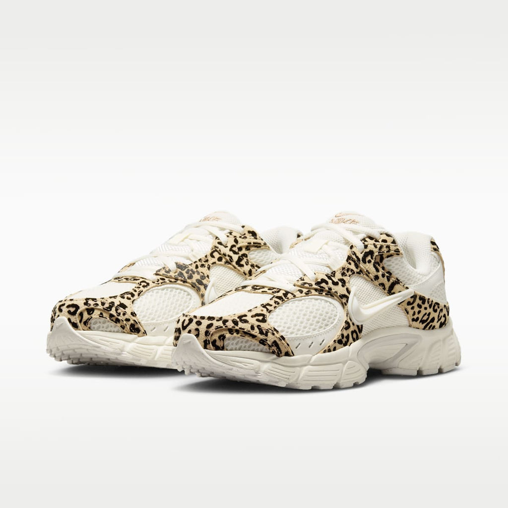 Nike V5 RNR Suede Women's Shoes - Sail/Hemp/Sail