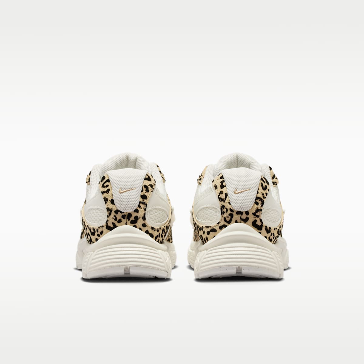 Nike V5 RNR Suede Women's Shoes - Sail/Hemp/Sail