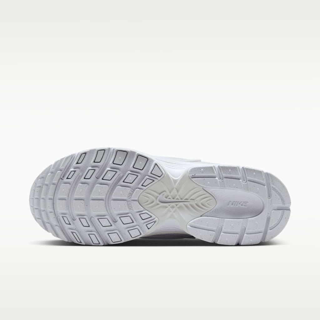 Nike V5 RNR Women's Shoes with Reflective Accents - White/Black/Metallic Silver/White