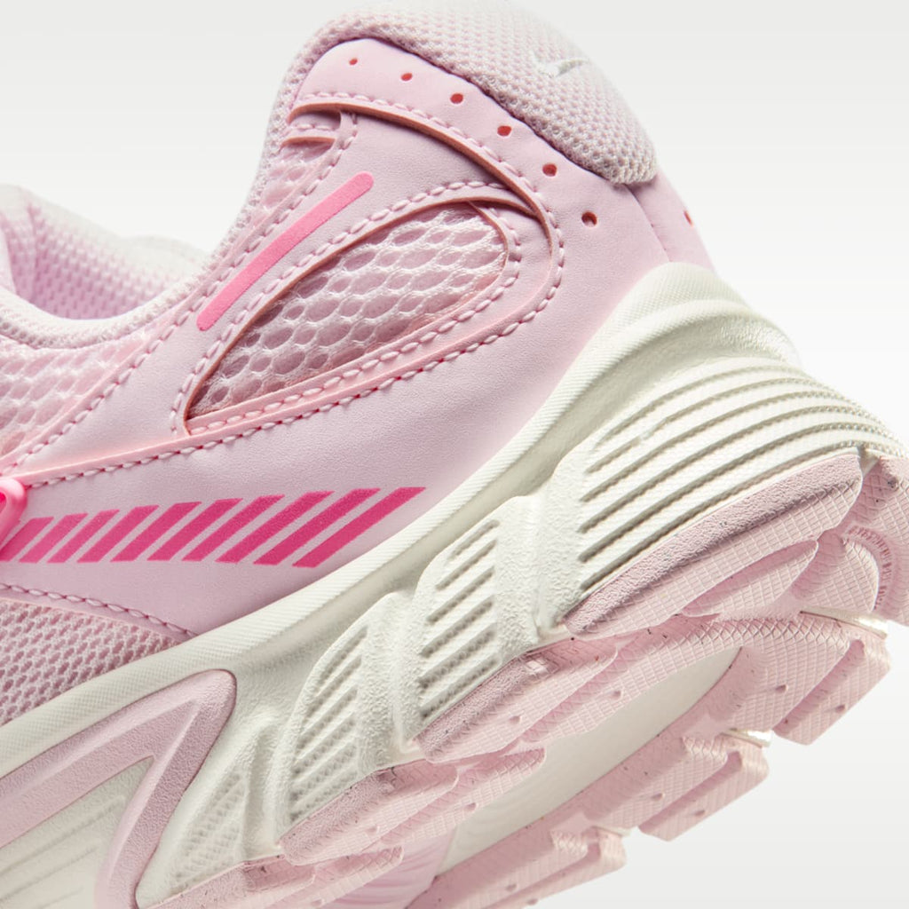 Nike V5 RNR Women's Shoes - Pink Foam/Pinksicle/Sail