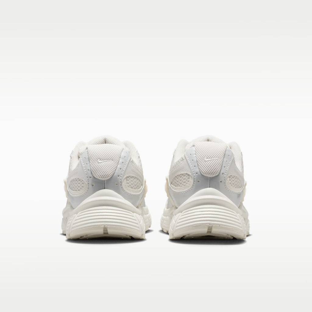 Nike V5 RNR Women's Shoes - Phantom/Sail/Metallic Summit White/Phantom