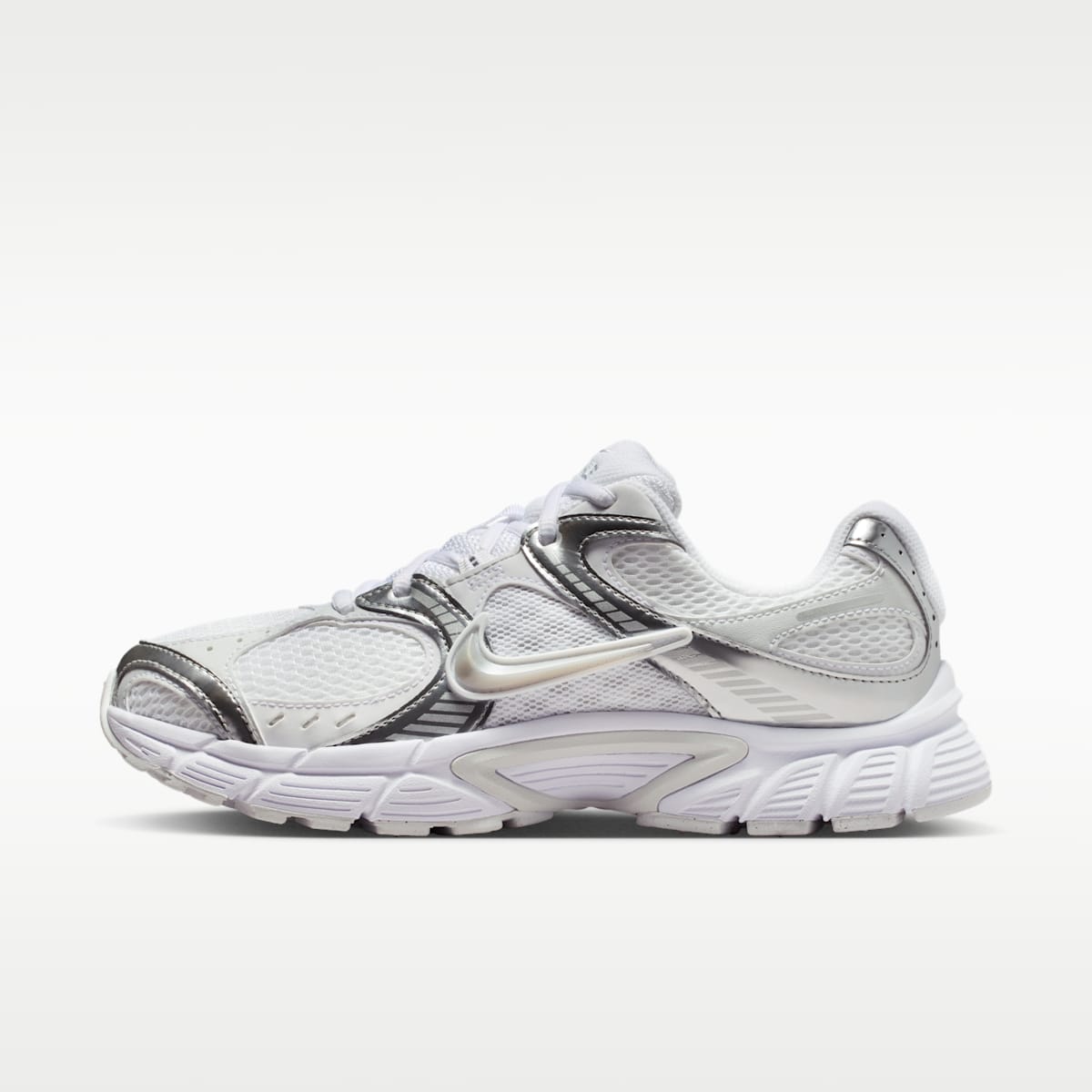 Nike V5 RNR Women's Shoes with Reflective Accents - White/Metallic Platinum/Pure Platinum/Metallic Silver