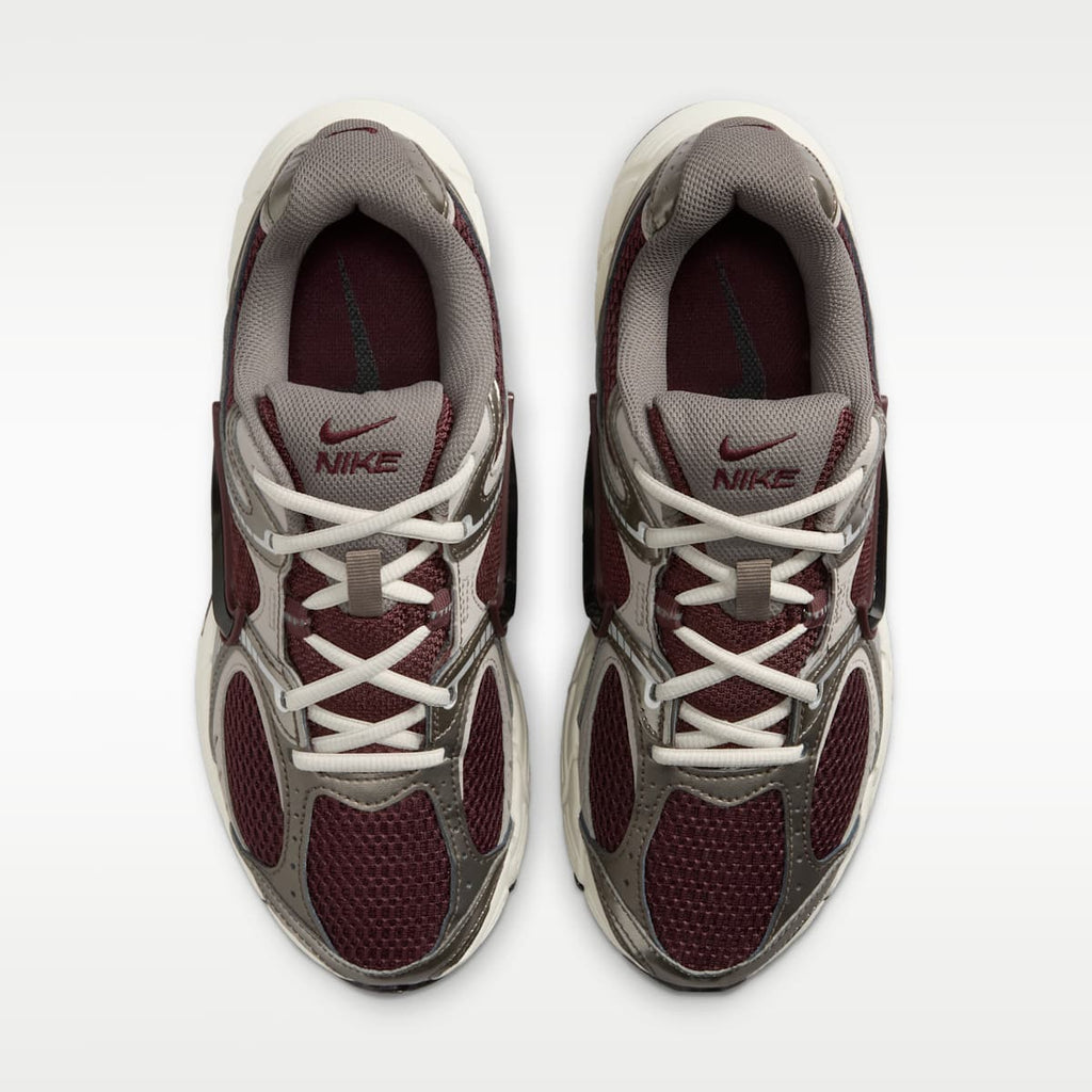 Nike V5 RNR Women's Shoes with Reflective Accents - Burgundy Crush/College Grey/Light Orewood Brown/Black