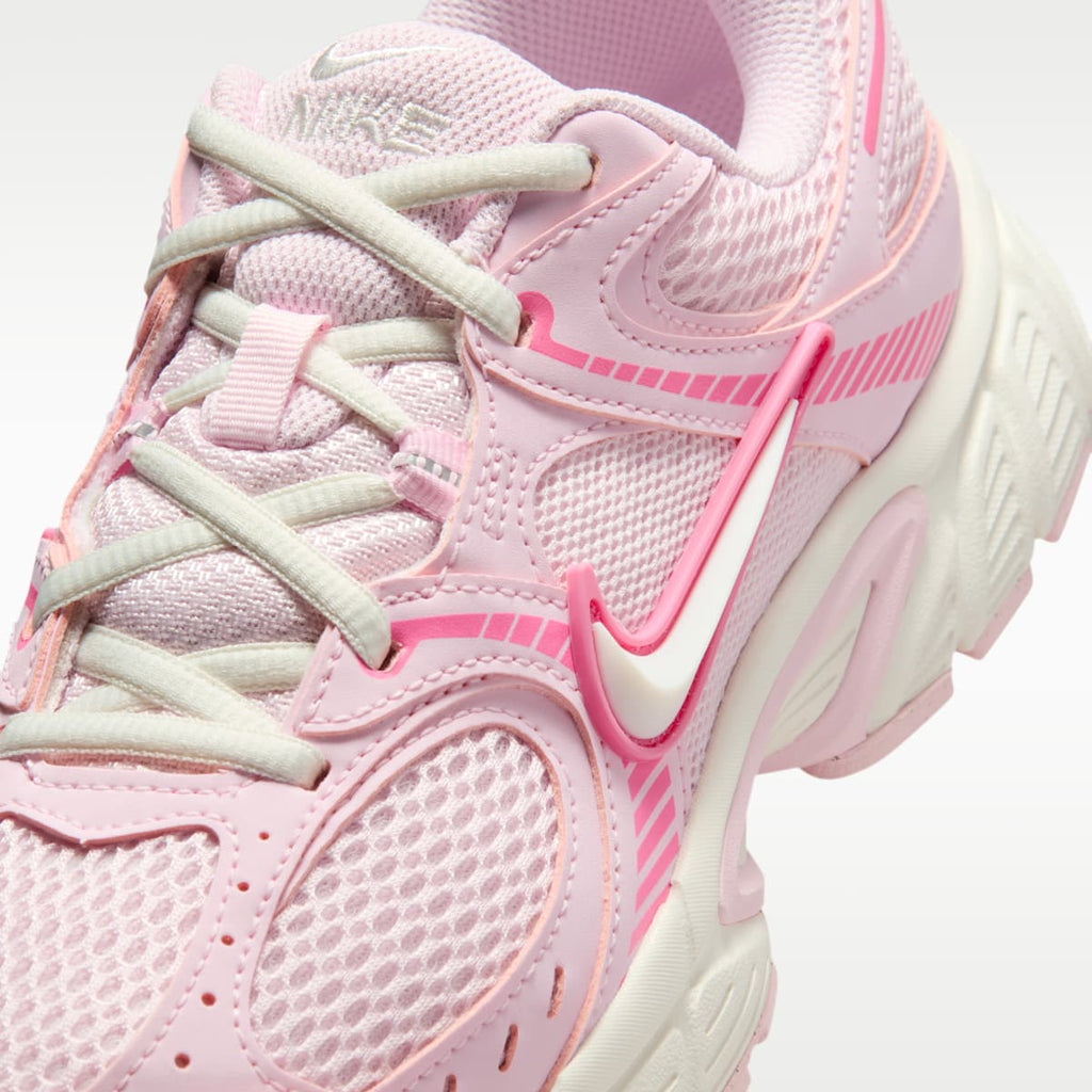 Nike V5 RNR Women's Shoes - Pink Foam/Pinksicle/Sail