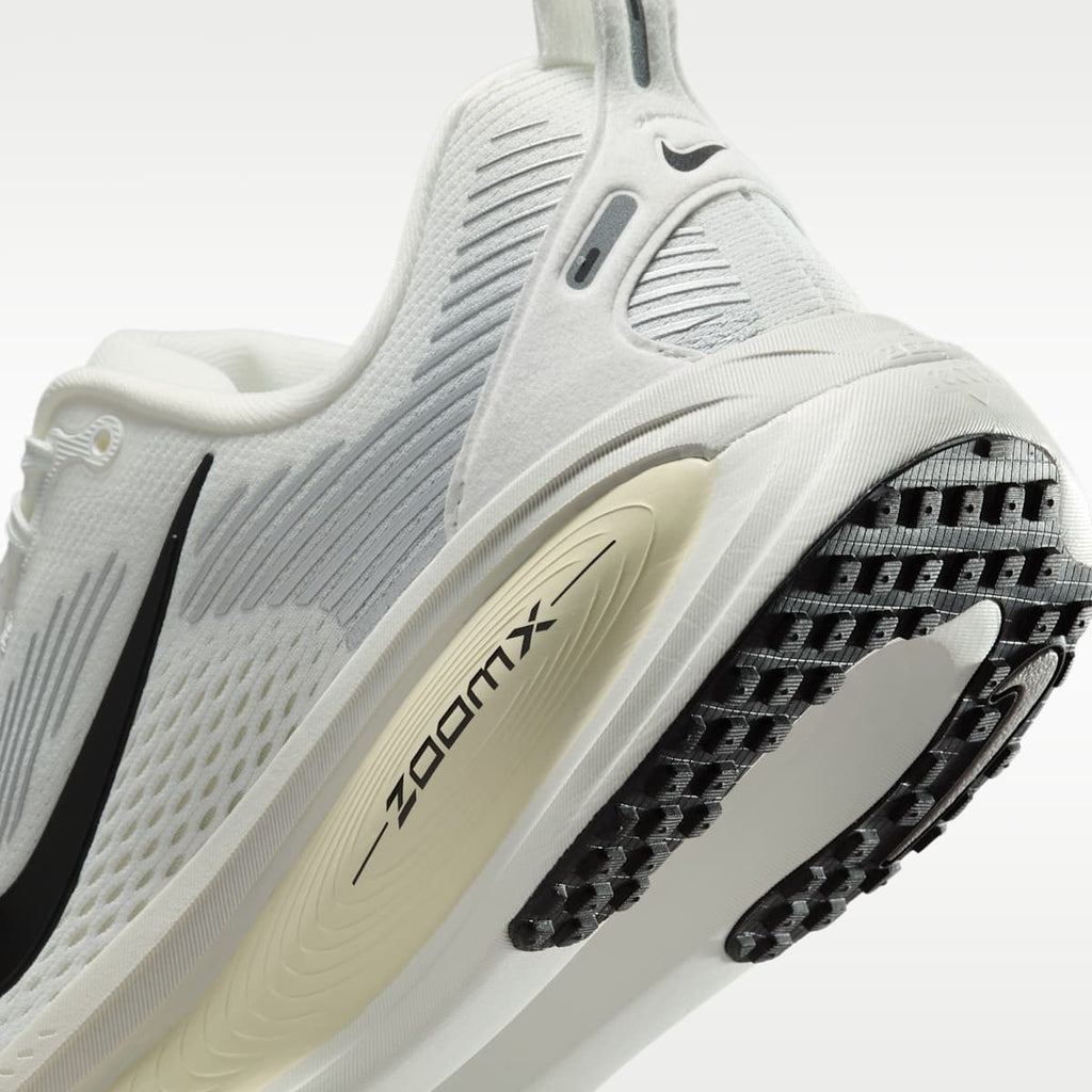Nike Vomero 18 Women's Road Running Shoes - Summit White/Coconut Milk/Coconut Milk/Black