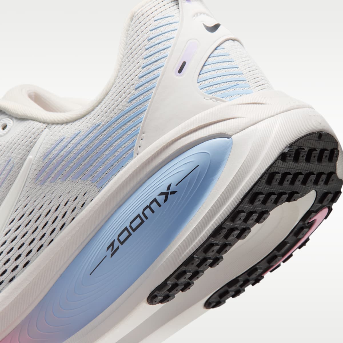 Nike Vomero 18 Women's Road Running Shoes - Summit White/Medium Soft Pink/Metallic Silver/Summit White