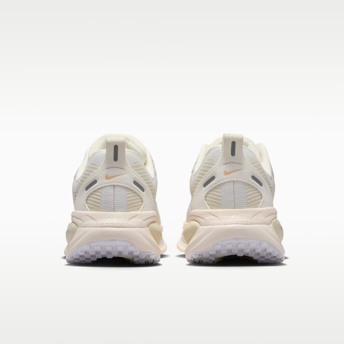 Nike Vomero 18 Women's Road Running Shoes - Summit White/Chalk/Sea Glass/White