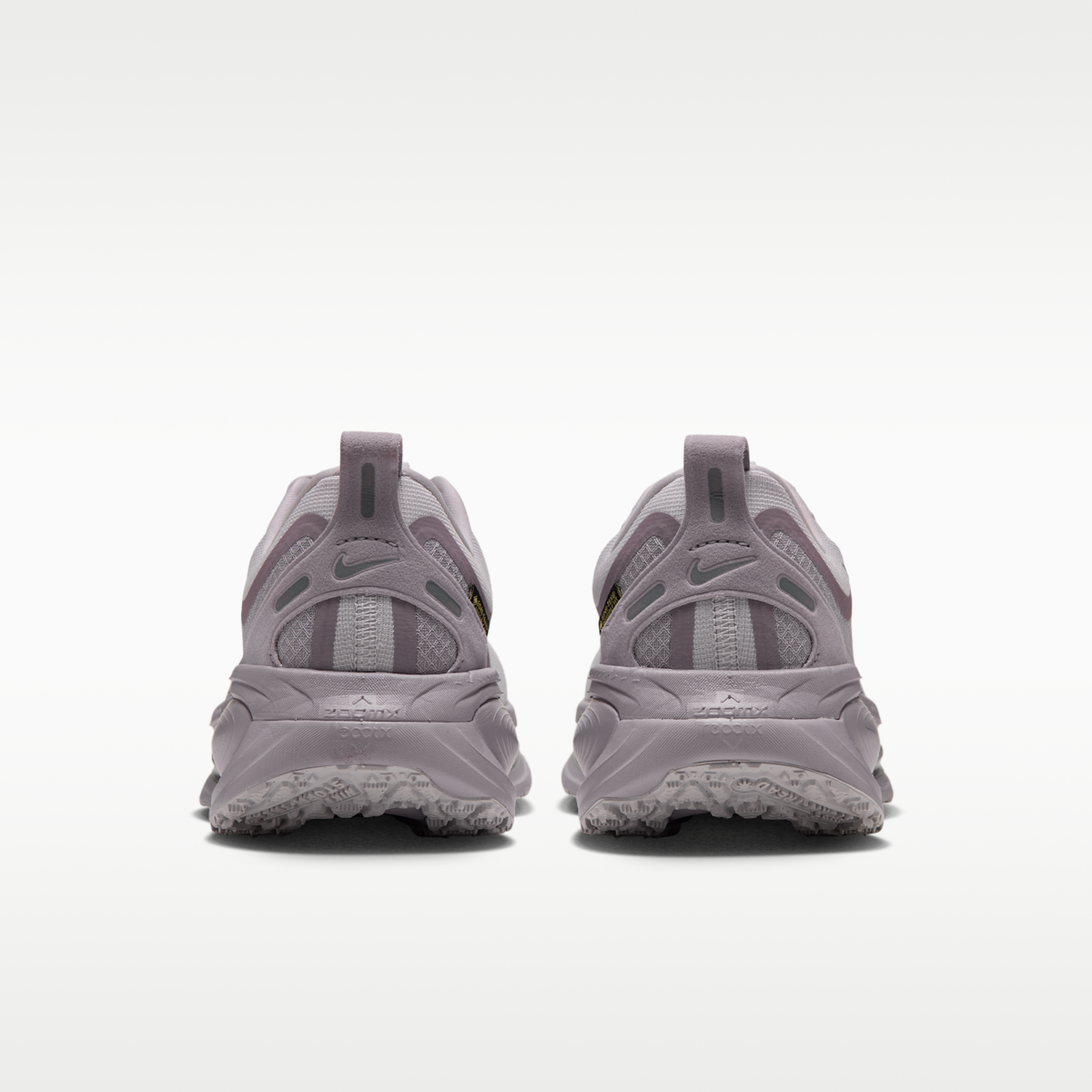 Nike Vomero 18 GORE-TEX Women's Waterproof Road Running Shoes with Reflective Accents - Vast Grey/Silver Lilac/Metallic Silver