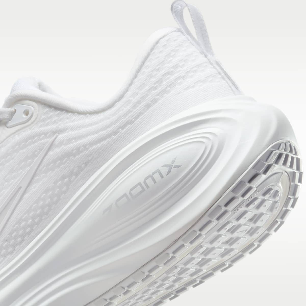 Nike Vomero Plus Women's Road Running Shoes - White/Photon Dust/Metallic Silver/Summit White