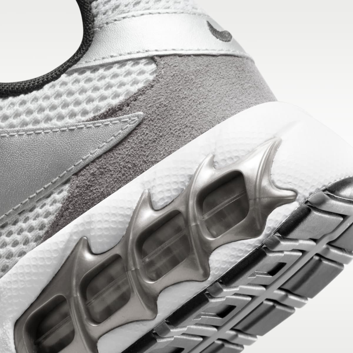 Nike Zoom Air Fire Women's Shoes - Photon Dust/White/Smoke Grey/Metallic Silver