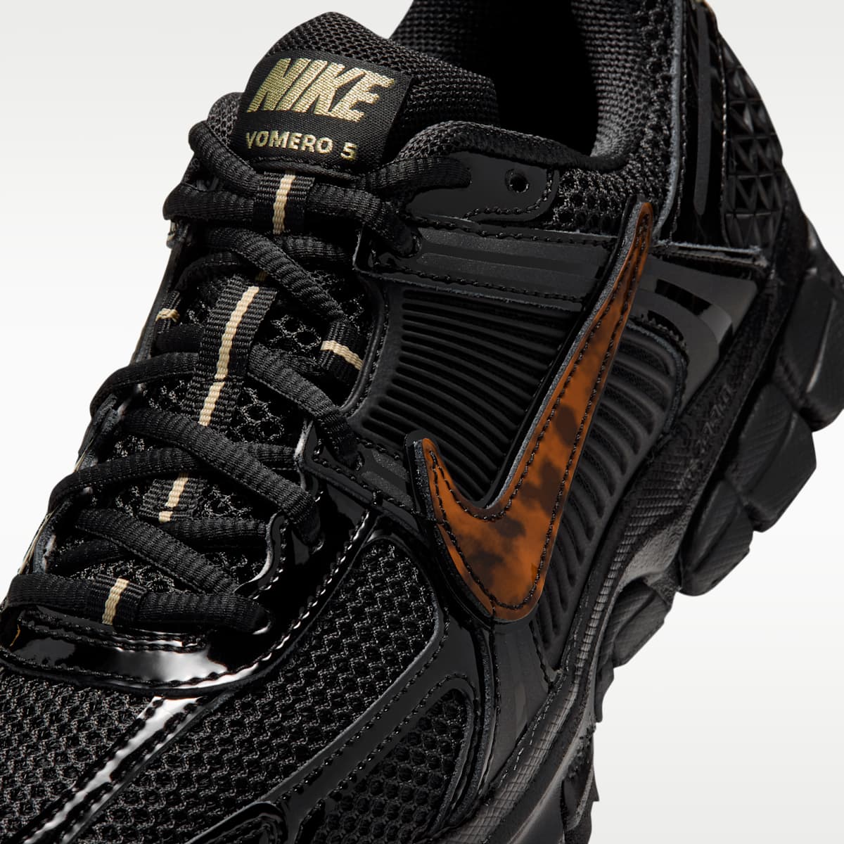 Nike Zoom Vomero 5 Women's Shoes - Black/Black/Metallic Gold/Multi-Color