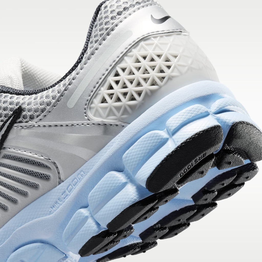 Nike Zoom Vomero 5 Women's Shoes - Photon Dust/Hydrogen Blue/Cobalt Bliss/Metallic Silver
