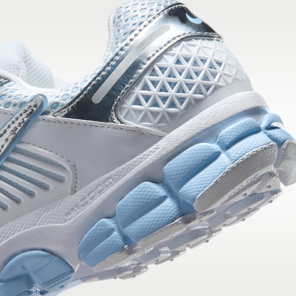 Nike Zoom Vomero 5 Women's Shoes - White/Aluminum/Football Grey/Metallic Silver