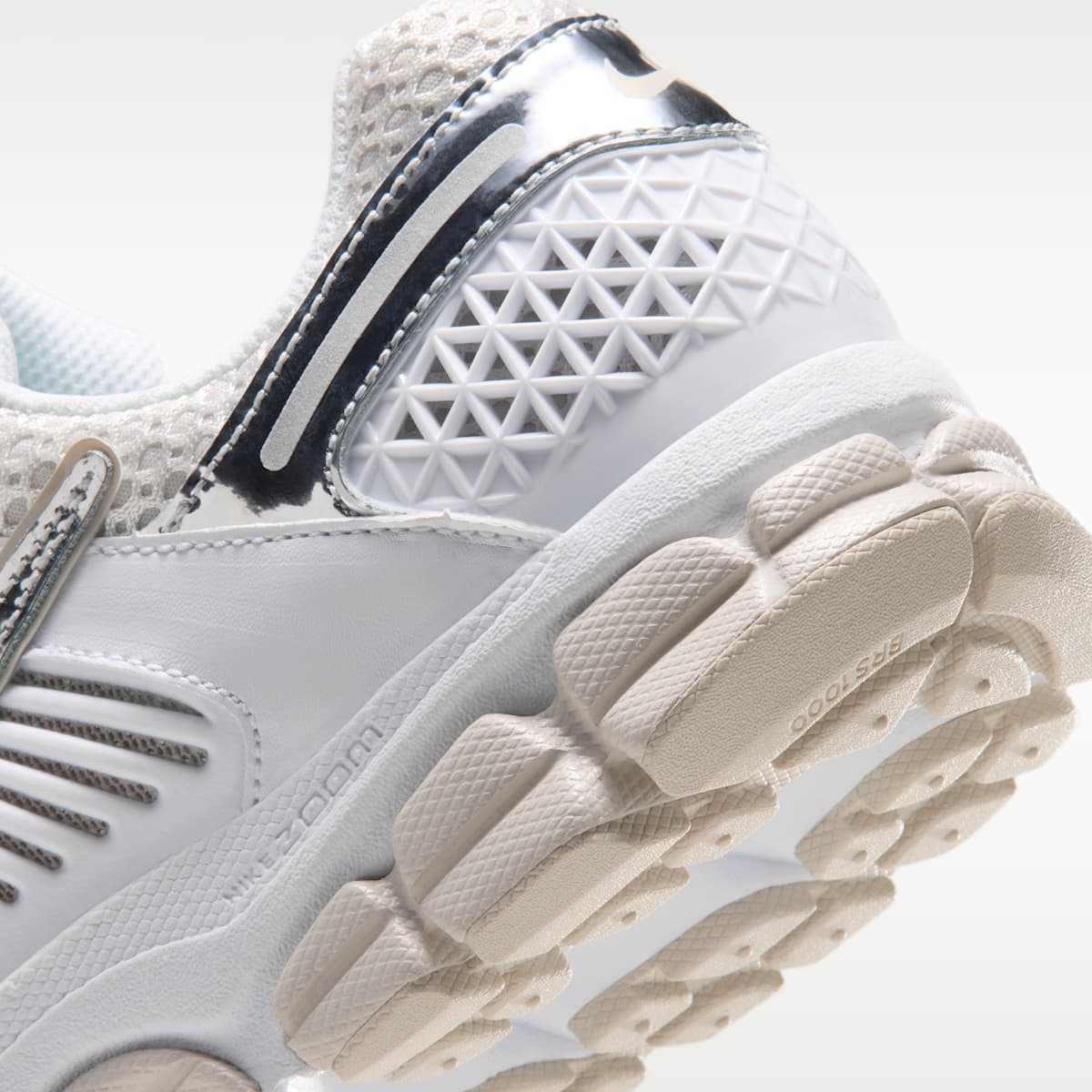 Nike Zoom Vomero 5 Women's Shoes - White/Light Bone/Enigma Stone/Metallic Silver
