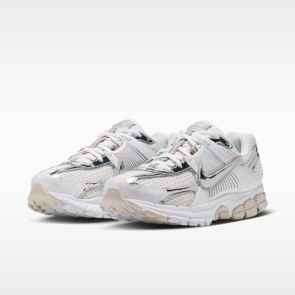 Nike Zoom Vomero 5 Women's Shoes - White/Light Bone/Enigma Stone/Metallic Silver
