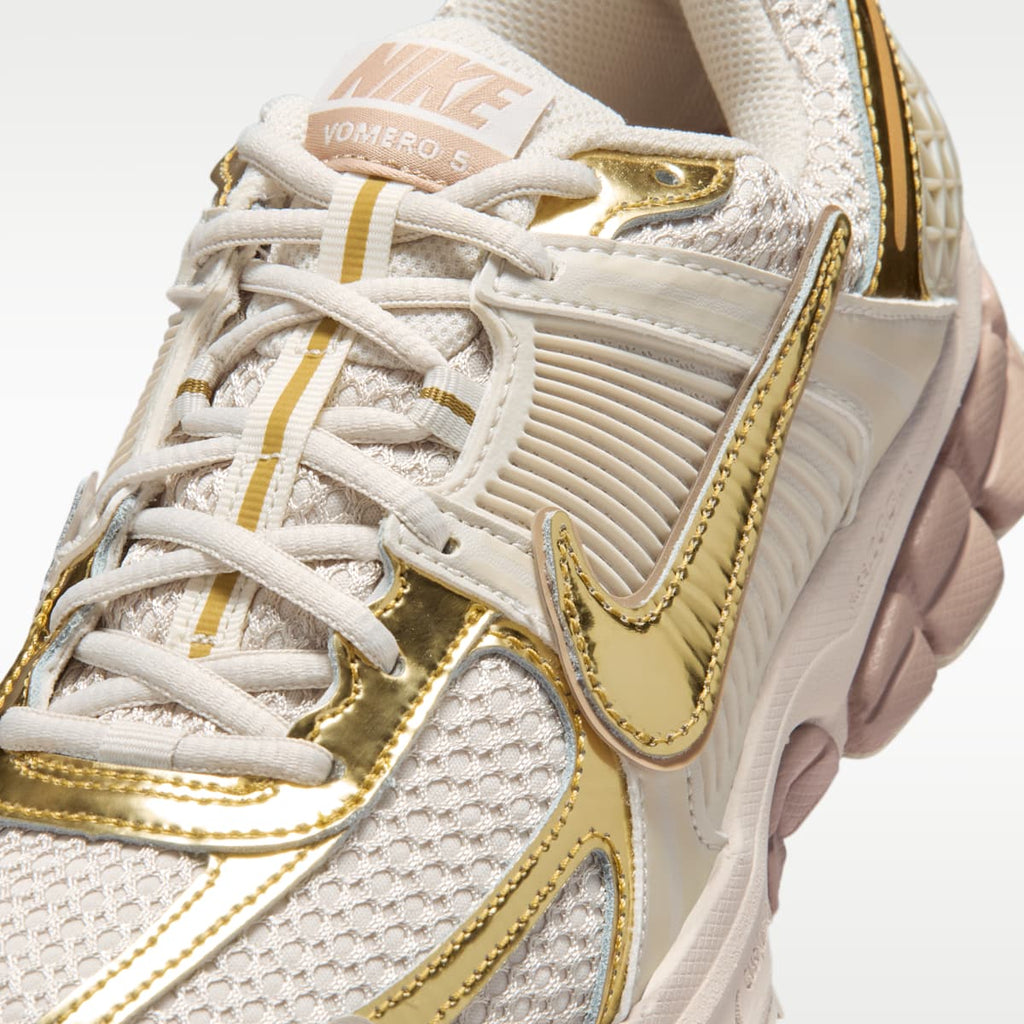 Nike Zoom Vomero 5 Women's Shoes - Light Orewood Brown/Hemp/Phantom/Metallic Gold