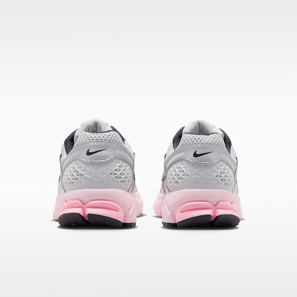 Nike Zoom Vomero 5 Women's Shoes - Photon Dust/Pink Foam/Medium Soft Pink/Metallic Silver
