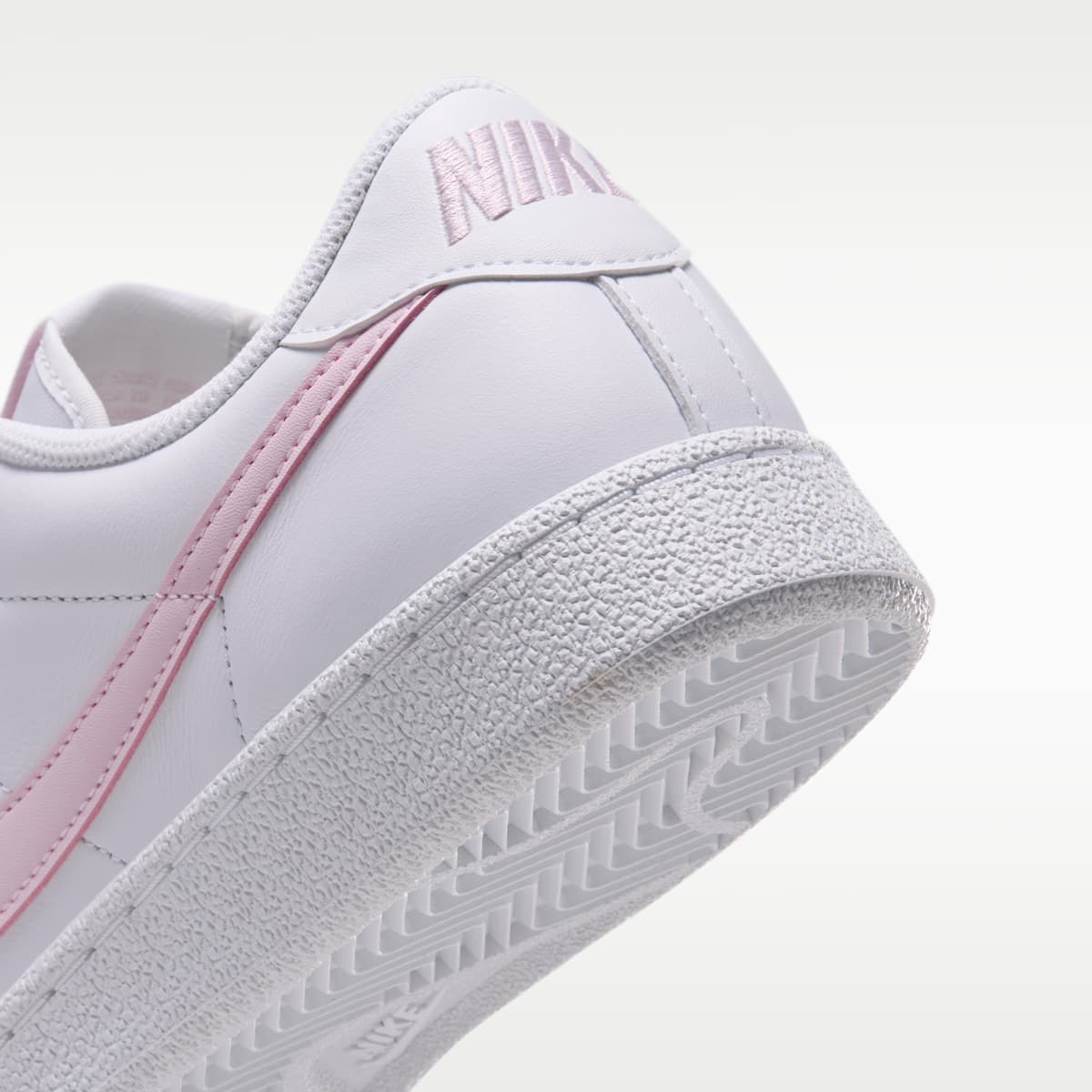 Nike Tennis Classic Women's Shoes - White/White/Pink Foam
