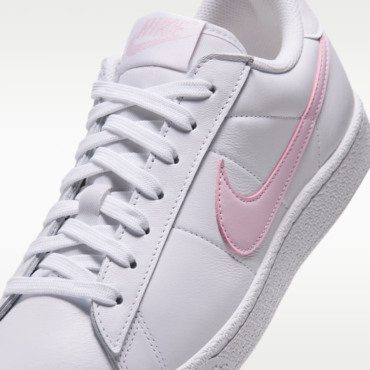 Nike Tennis Classic Women's Shoes - White/White/Pink Foam