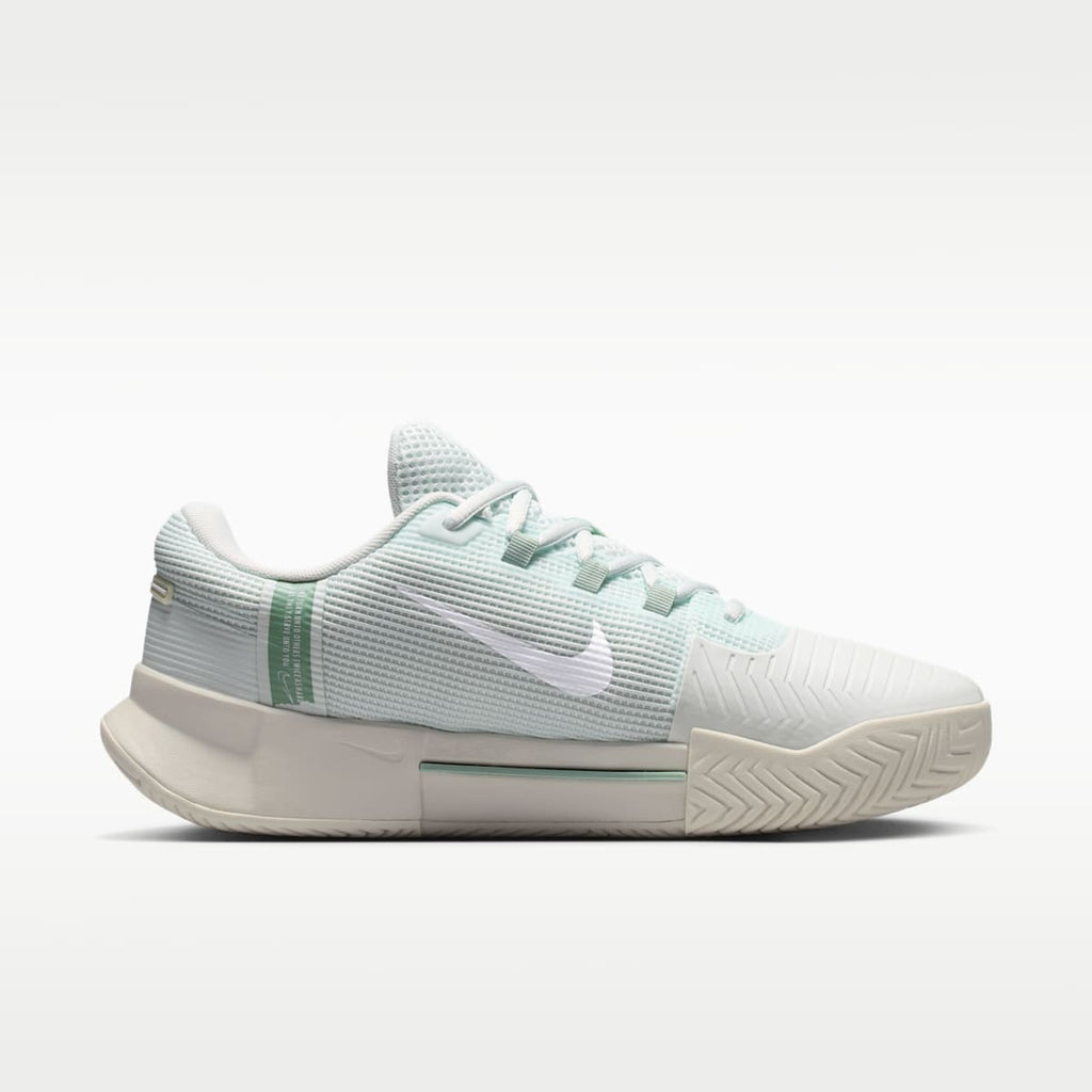 Nike GP Challenge 1.5 Women's Hard Court Tennis Shoes - Barely Green/Steam/Sea Glass/White